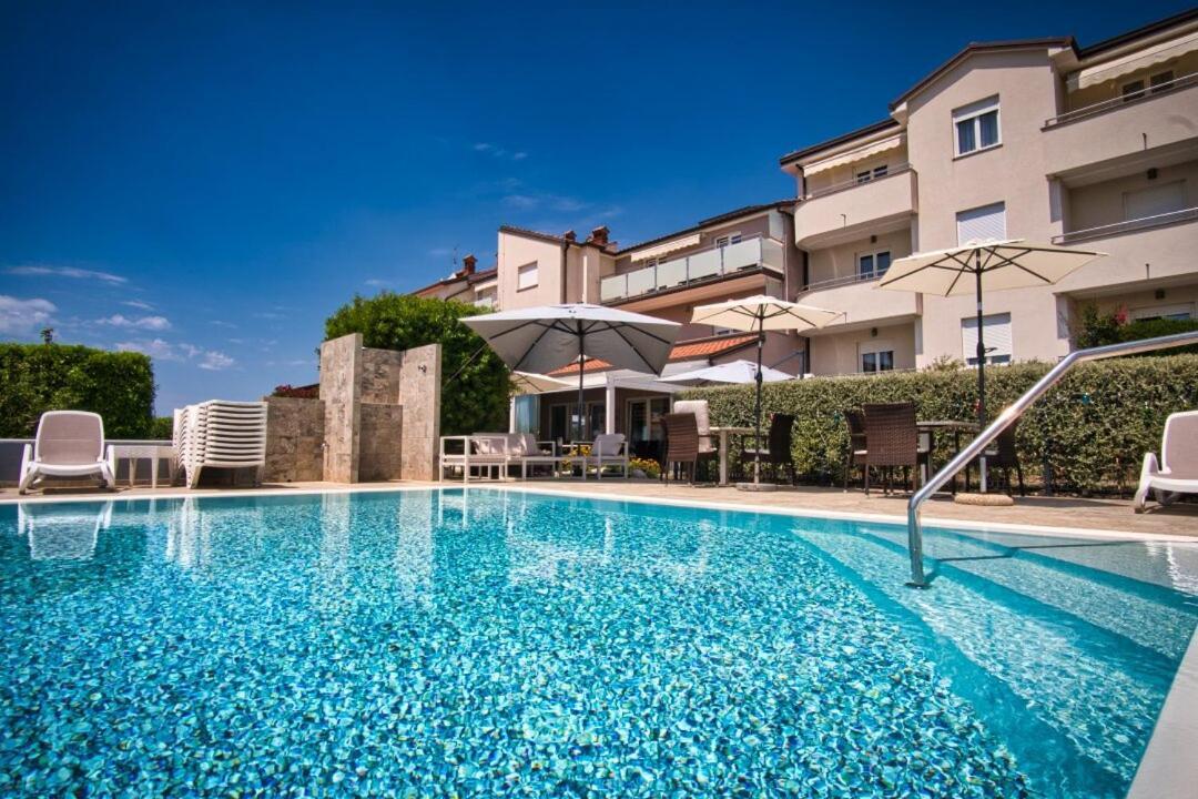 Villa Badi Lovrečica Exterior foto